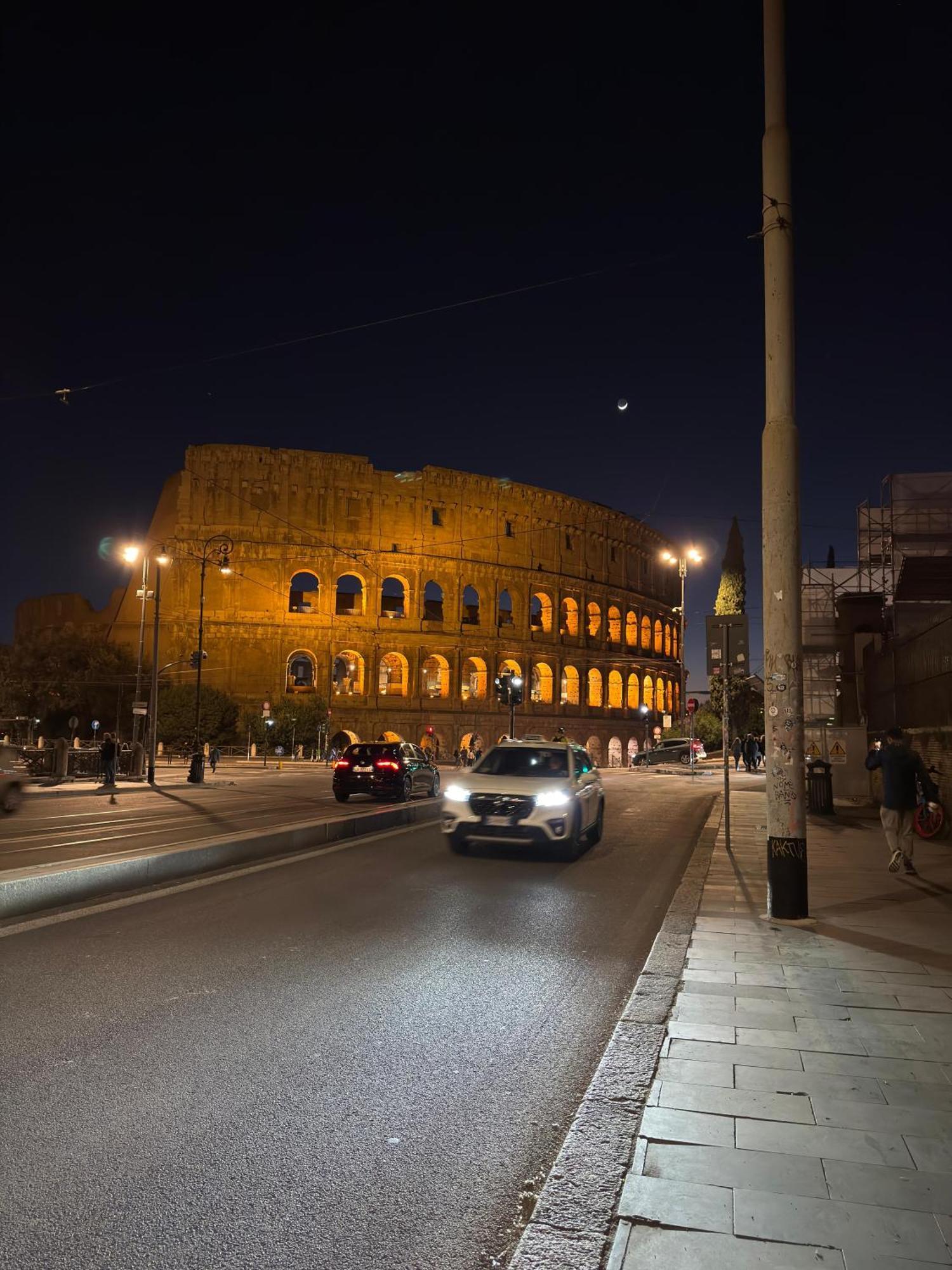 Colosseum Imperial Apartment *